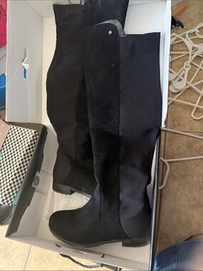 Guess over the knee boots